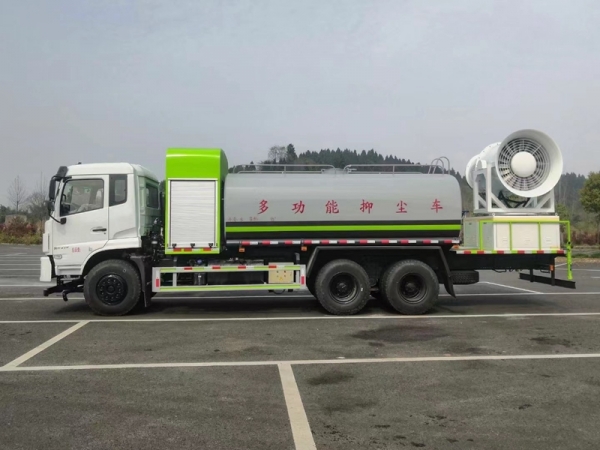 国六东风后双桥洒水车20吨