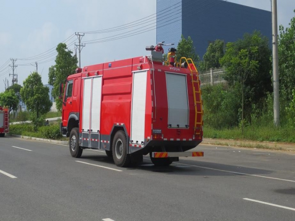 江特牌JDF5170GXFSG60型水罐消防车