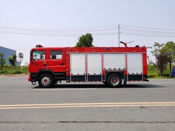 江特牌JDF5171GXFSG70/E6型水罐消防车