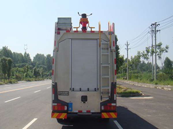 江特牌JDF5204GXFSG80型水罐消防车