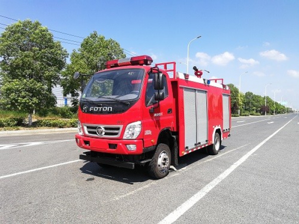 江特牌JDF5081GXFPM25/B6型泡沫消防车